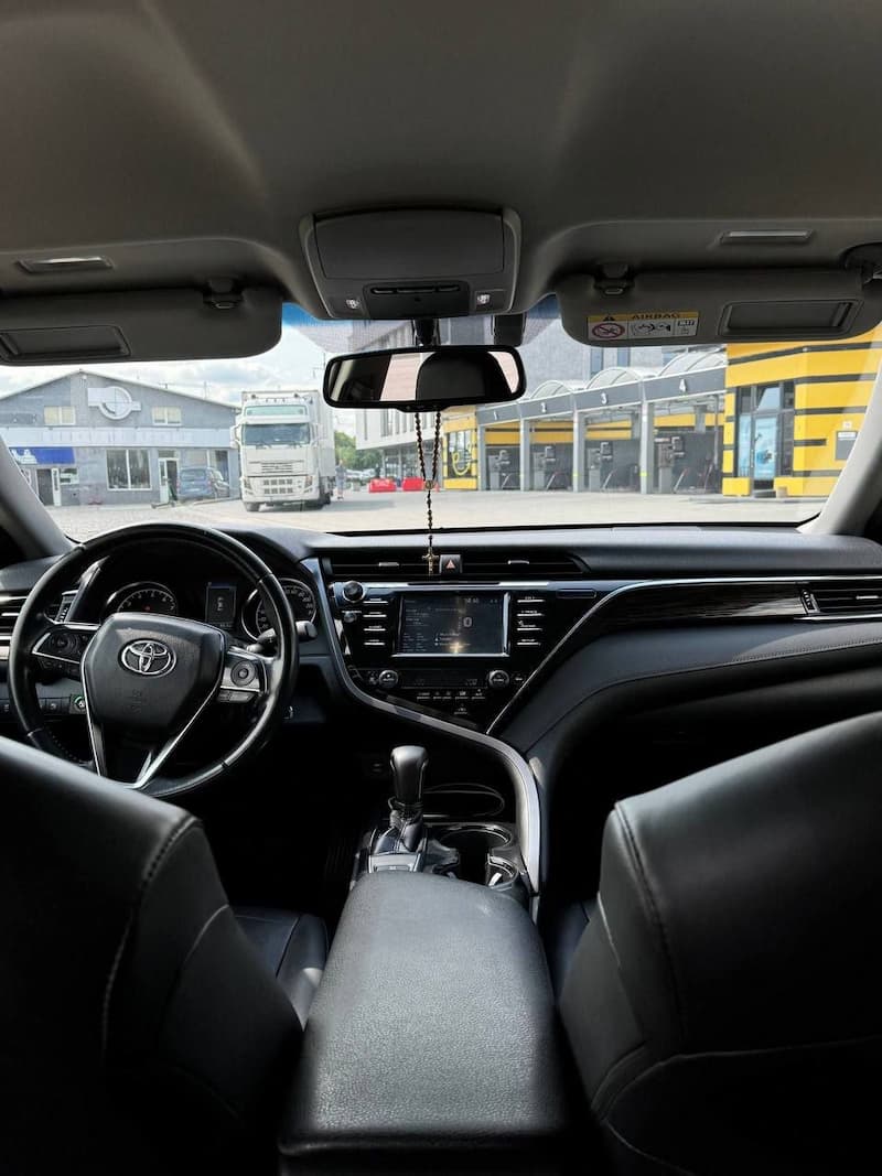 Dashboard and leather seats Toyota Camry for transfer Boryspil Kyiv