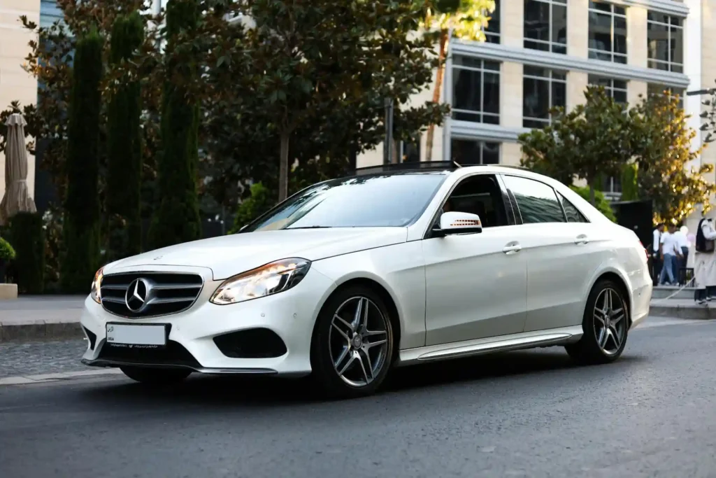 комфортний автомобіль бізнес-класу для міжміського таксі з Києва