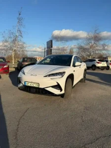 BYD Sealion на парковці для таксі Запоріжжя Дніпро