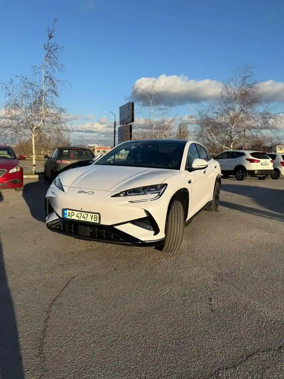 BYD Sealion на парковці для таксі Запоріжжя Дніпро