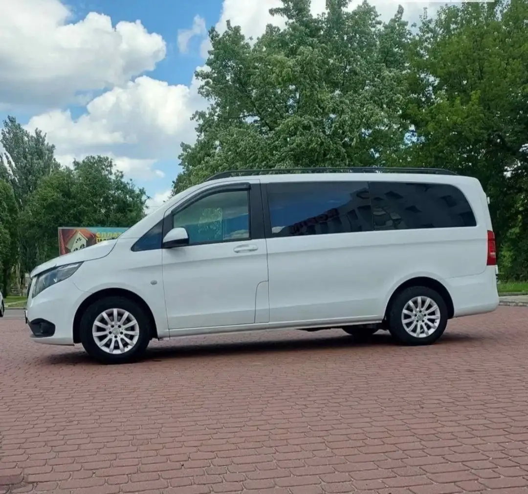 Бокова демонстрація Mercedes Benz Vito - трансфер Дніпро Павлоград