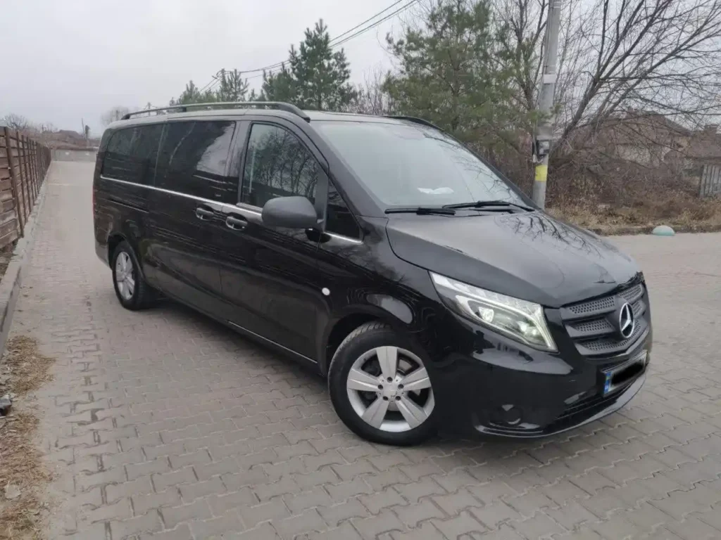 чорний Mercedes Vito для таксі Київ Житомир
