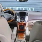 Таксі з Києва до Одеси: місце водія у салоні автомобіля Lexus