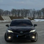 чорна Toyota Camry для індивідуального трансферу Київ Варшава