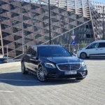 Mercedes Benz S-Class на фоні індустріального пейзажу - трансфер Одеса Кишинів