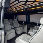 Інтер'єр всередині Mercedes Benz Sprinter для трансферу до Кишинева