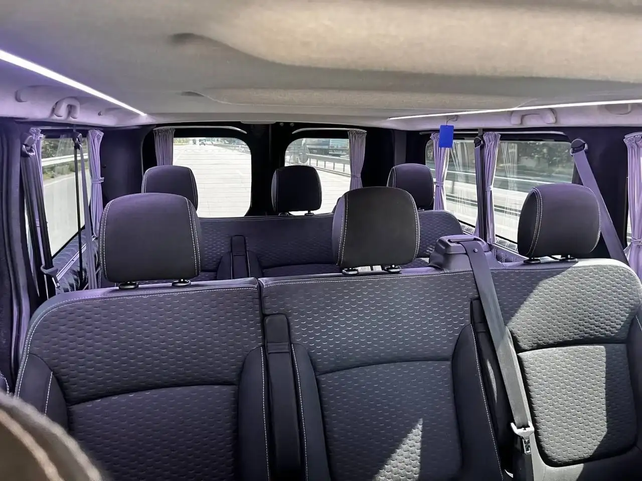 Пасажирське сидіння в автобусі Renault Trafic