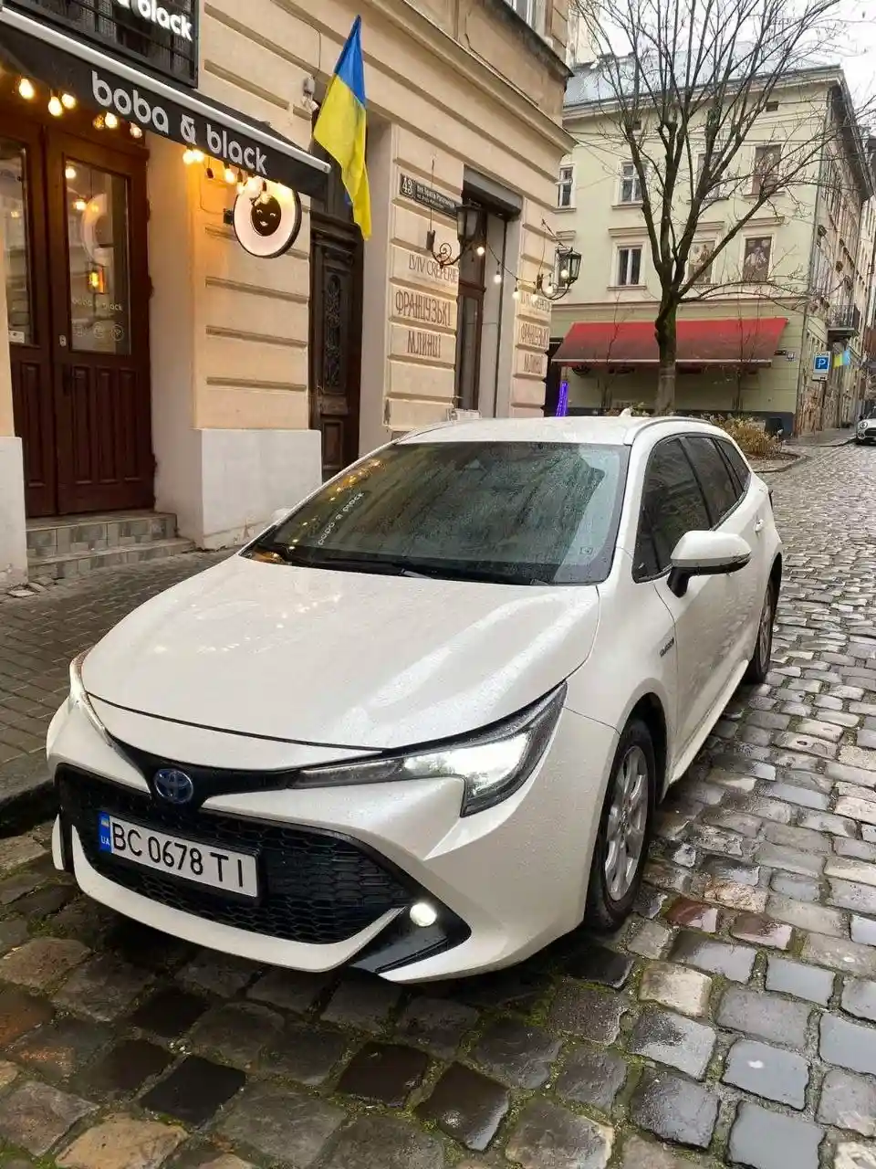 Трансфер Львів Краків на Toyota Corolla