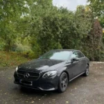 чорний седан Mercedes для трансферу Київ Бориспіль