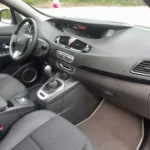 Салон і передня панель авто комфорт-класу для трансферу Київ Чернівці