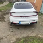 Седан для трансферу Кишинів Одеса вид ззаду прямо