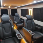 VIP-салон мінівена для трансферу Львів Славське з окремими кріслами