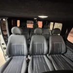 Салон мінівена Renault Trafic на вісім пасажирів для трансферу з Чернівців до аеропорту Кишинева