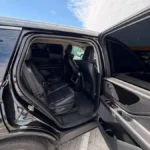 Шкіряні сидіння другого ряду в салоні Lincoln Aviator для поїздки з Києва до Варни