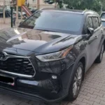 Трансфер Київ Вроцлав на чорному кросовері Toyota Highlander