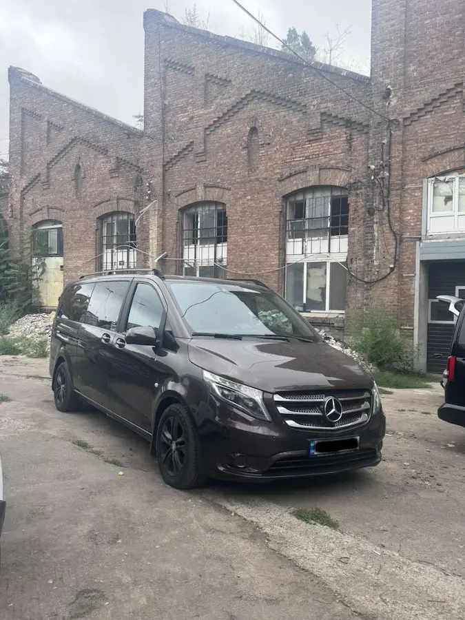 Трансфер Київ Берлін на мінівені Mercedes-Benz Vito