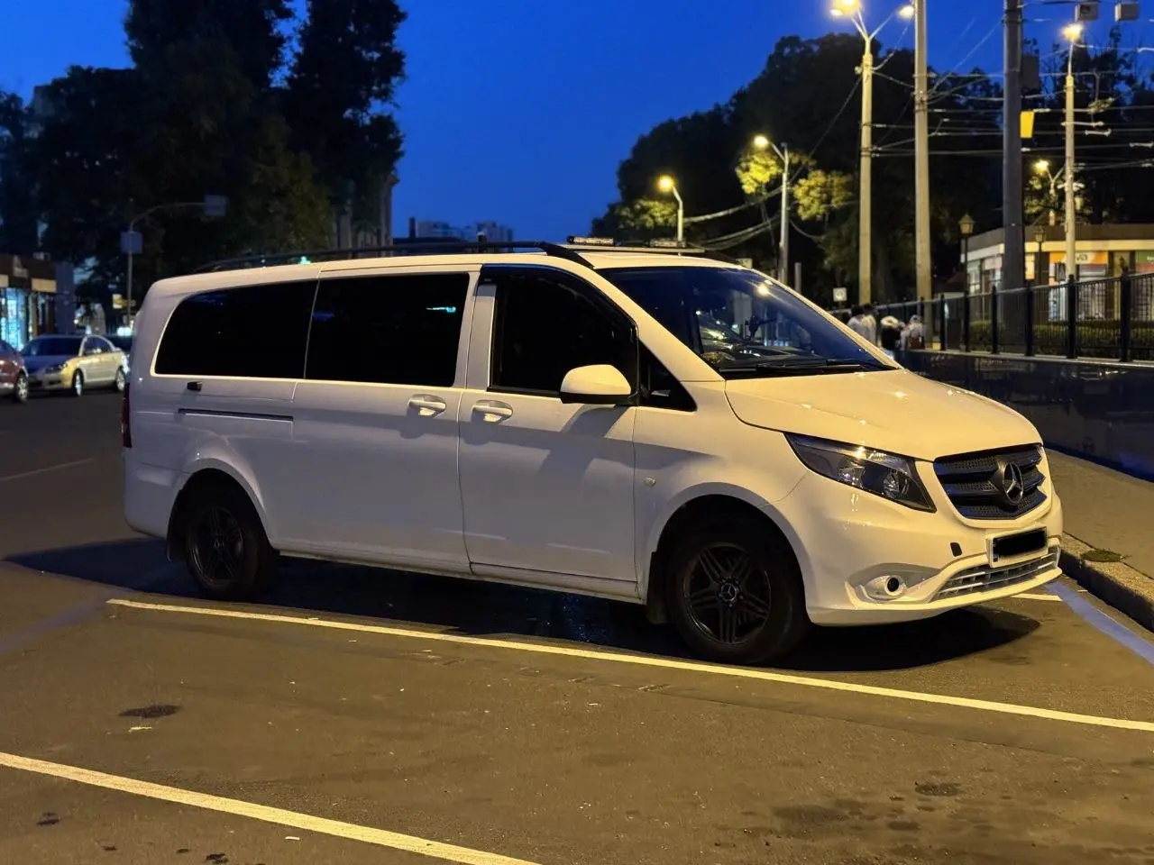 Трансфер Київ Бухарест на мінівені Mercedes-Benz Vito